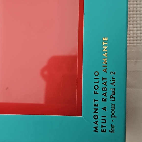 COPY - 22. HP Kate Spade Magnet Folio $70 For iPad Air 2 Polka Dot Black/ White - Picture 8 of 16